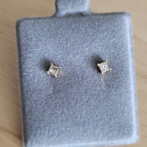 Diamond Princess Cut 14K Yellow Gold Stud Earrings - Picture 4 of 9